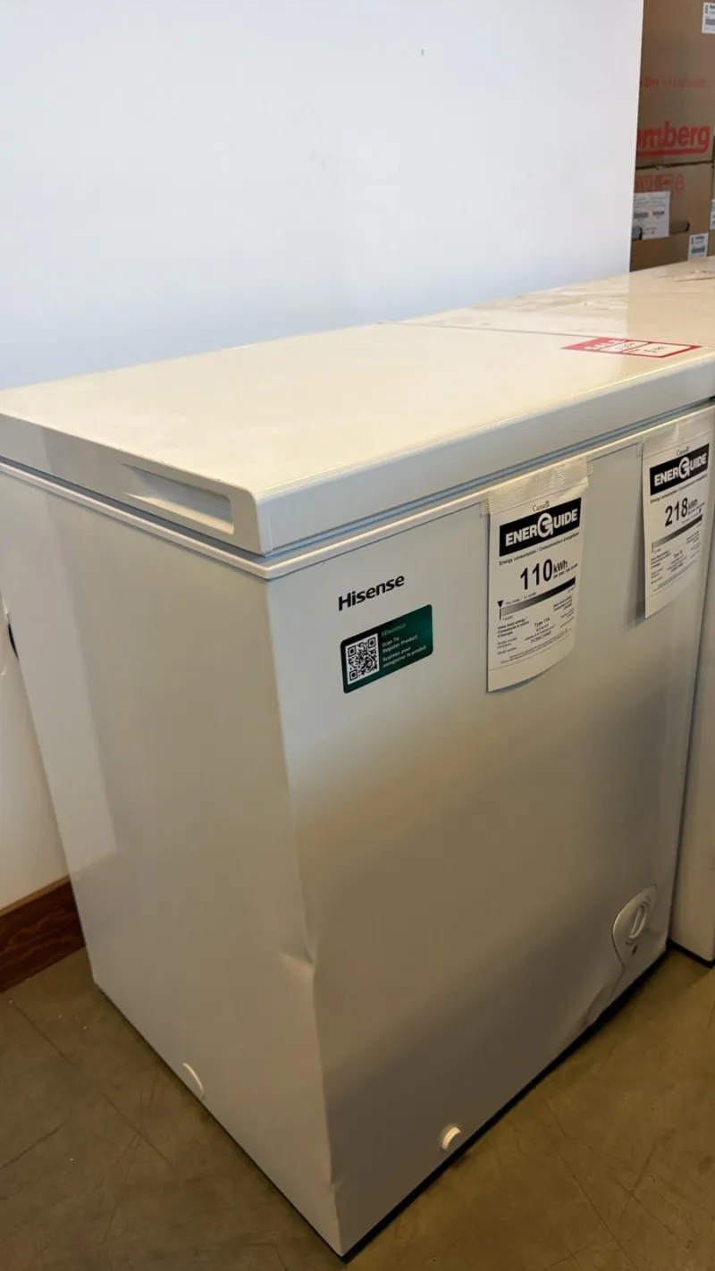 Hisense FC50C7AWD 5 Cu. Ft. Convertible Chest Freezer