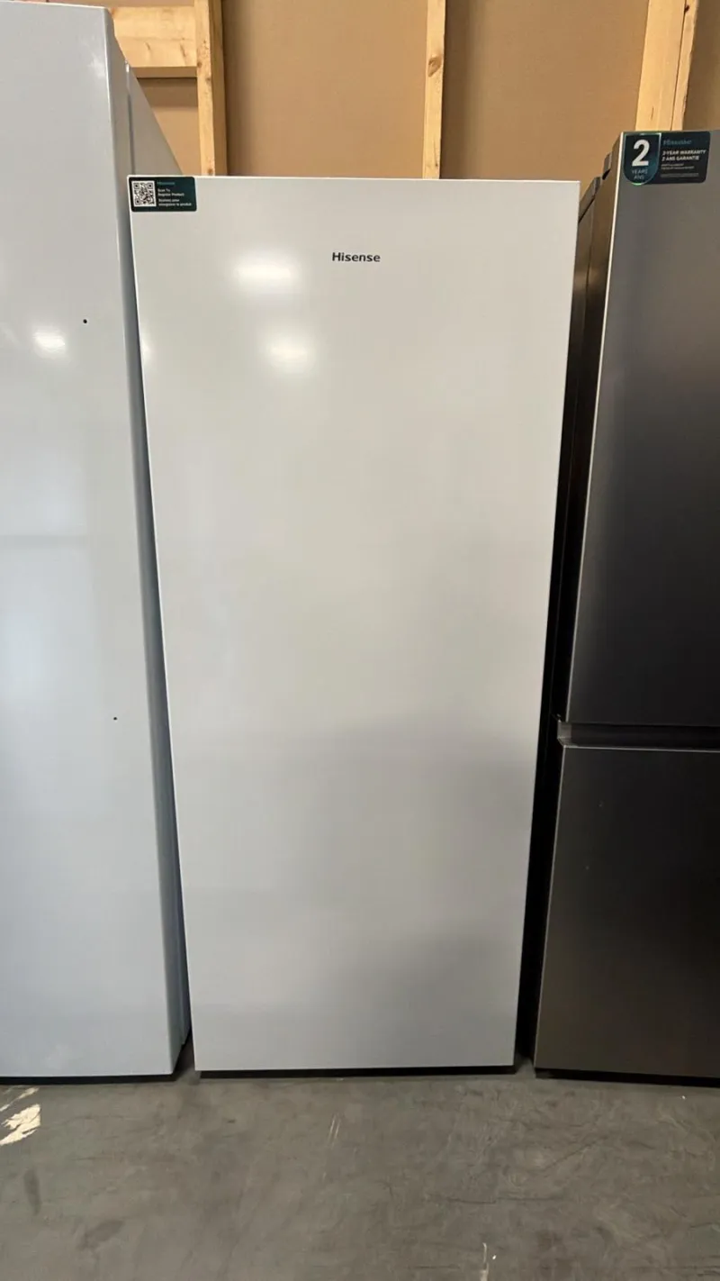 Hisense FV14C7AWE 14 Cu. Ft. Convertible Upright Freezer