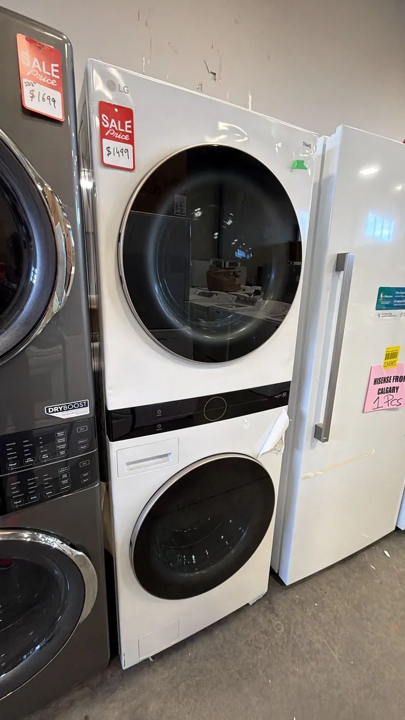 LG WKE100HWA 5.2/7.4 Cu. Ft. WashTower Washer Dryer