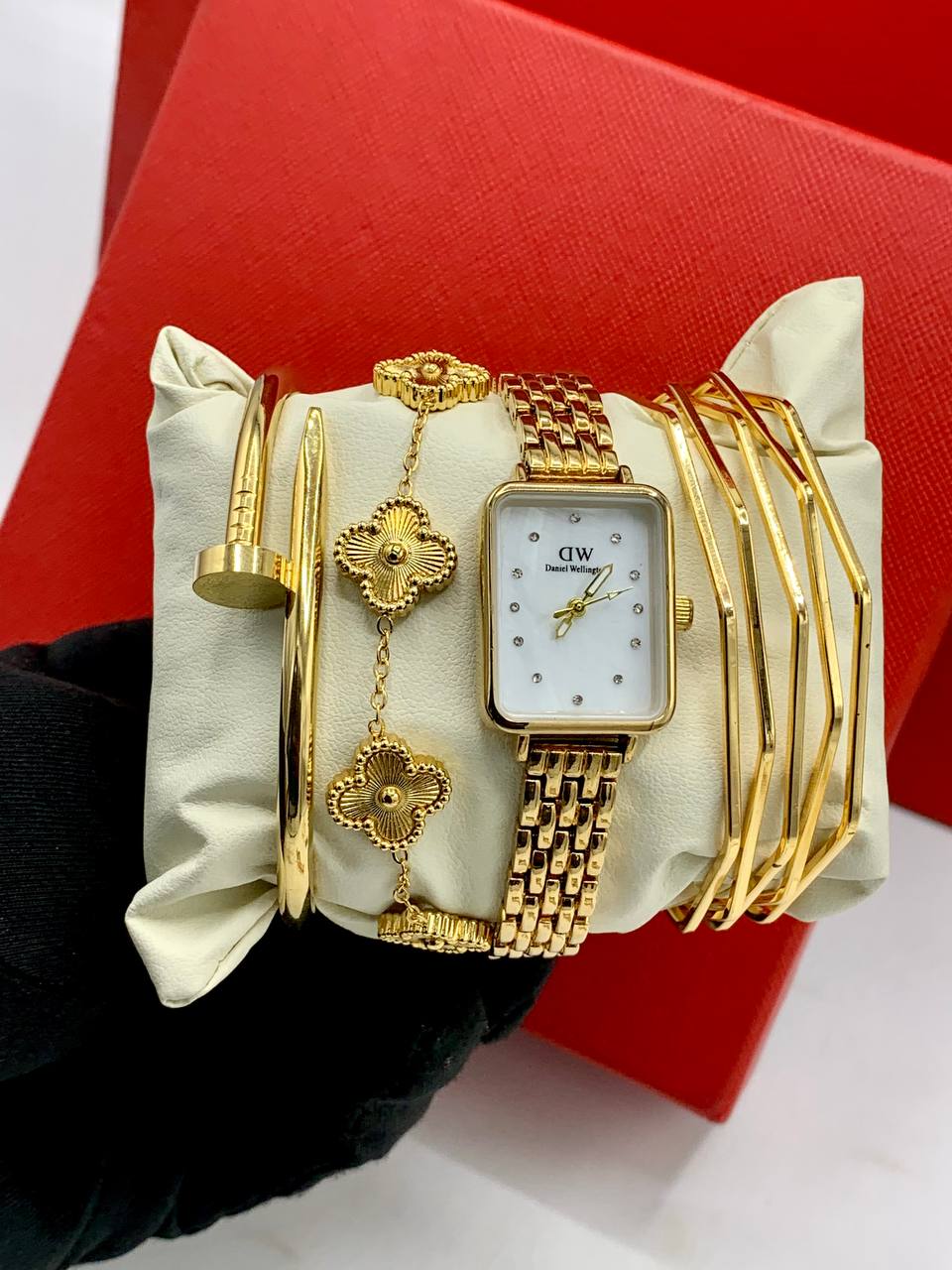  Longines and DW Female Watch Set