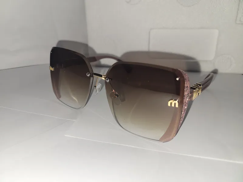 #446- Stylin' and Profilin' Rimless-like