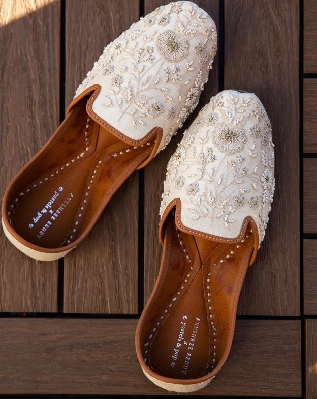 KPL0056 Brown Textured Peshawari Sandals / Jutti for Men