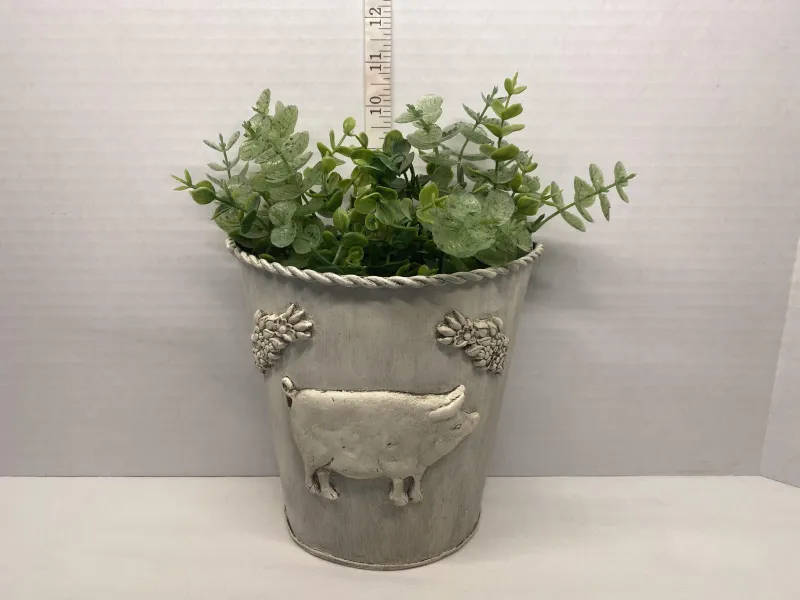 Farmhouse Metal Wall Pocket Planter with Pig Detail
