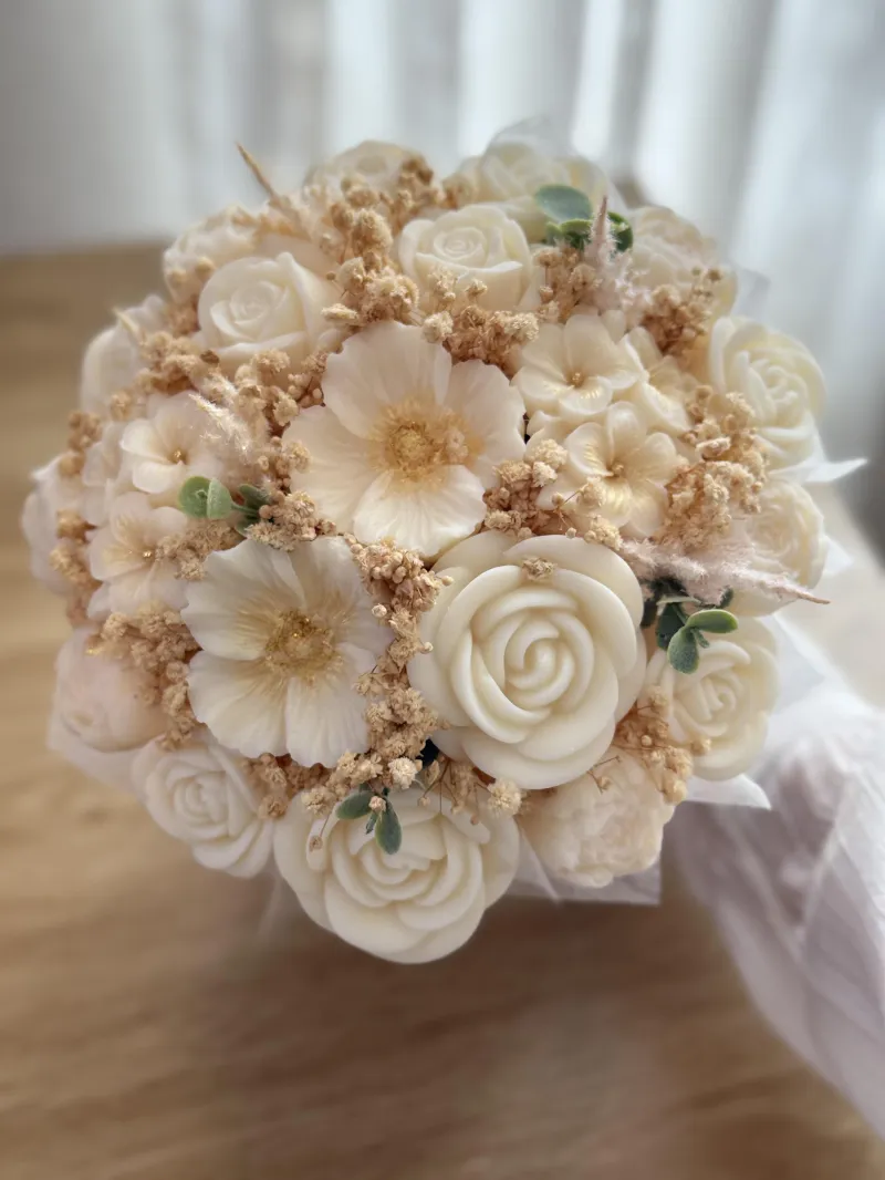 Bouquet Premium “Ivory Elegance”