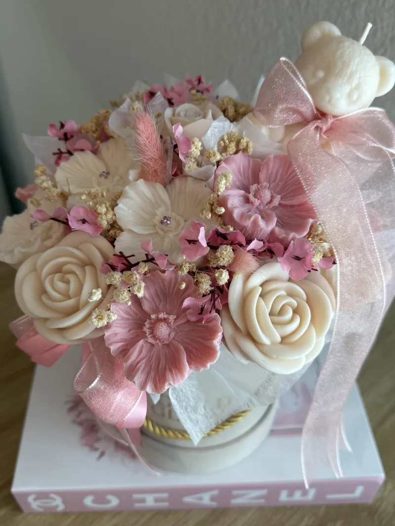 Ramo “Dulce Encanto” 🌸🕯️