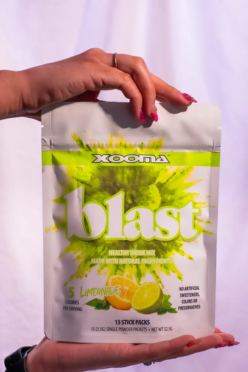 Xooma Blast Water Mix – Natural Vitamins & Superfood Blend
