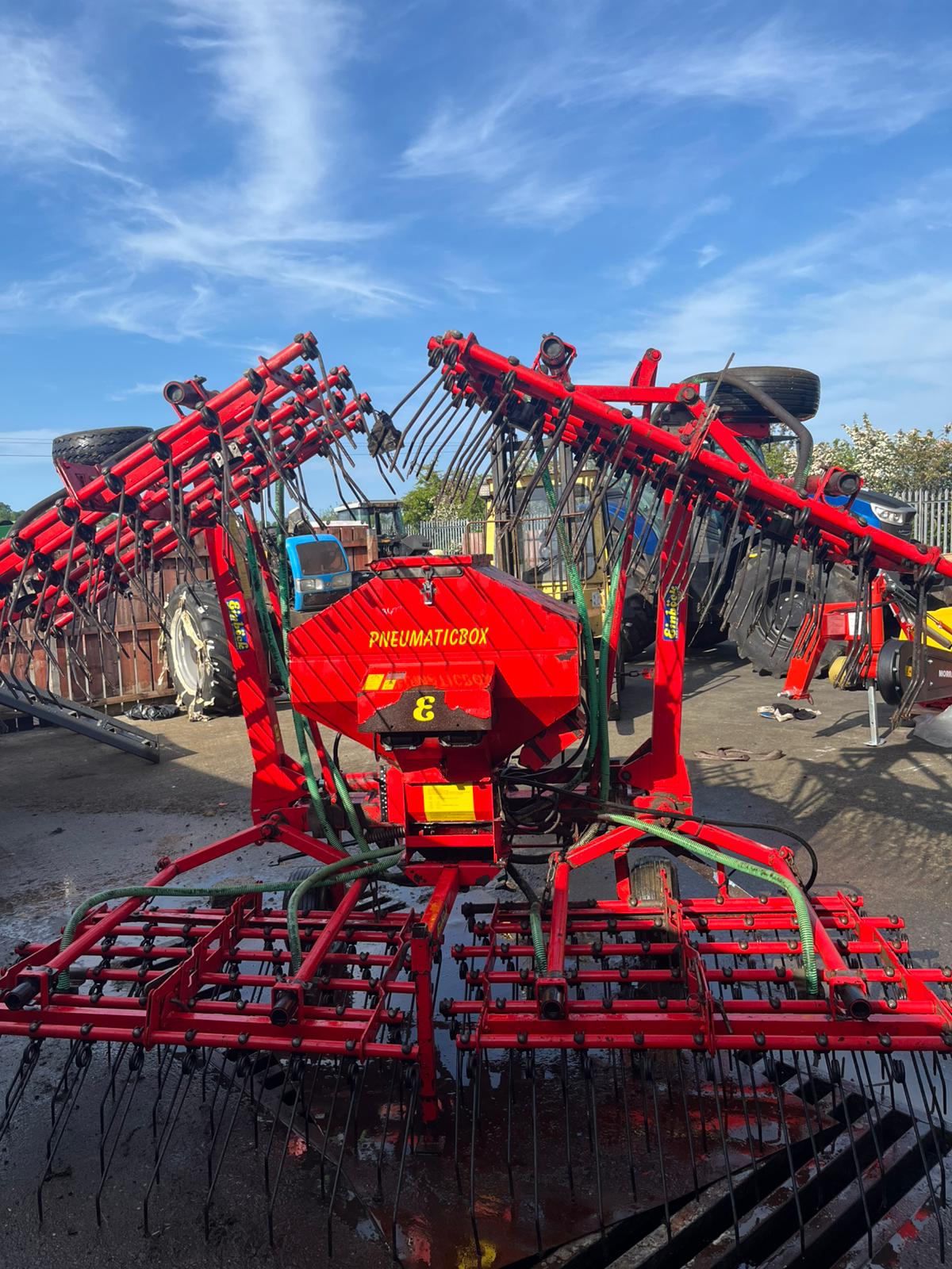 EINBOCH 6M GRASS HARROW C/W AIR SEED BOX
