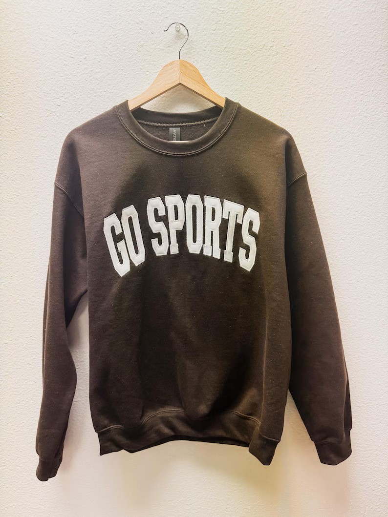 Go Sports // Crewneck Sweatshirt // Applique