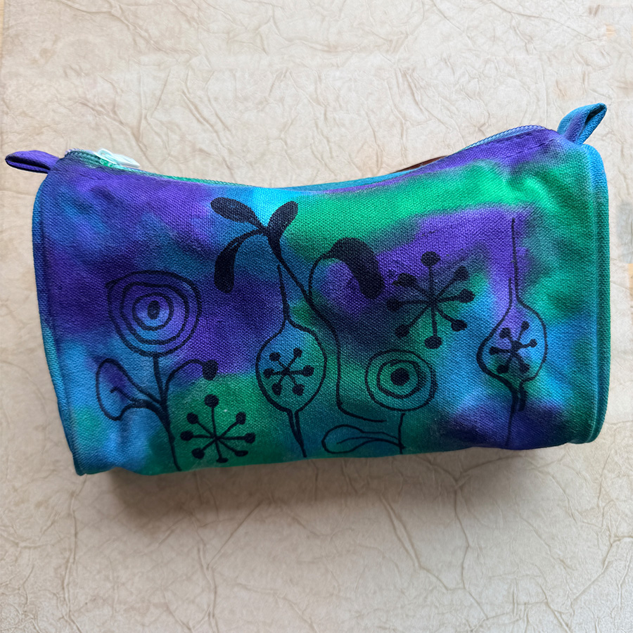 Paint Your Own Art Tools Bags — June 26 The Art Lounge
