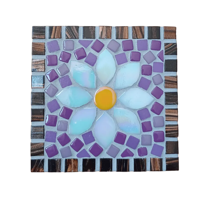Daisy on Purple