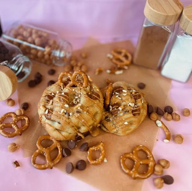 Salted Caramel Pretzel Cookie Crave
