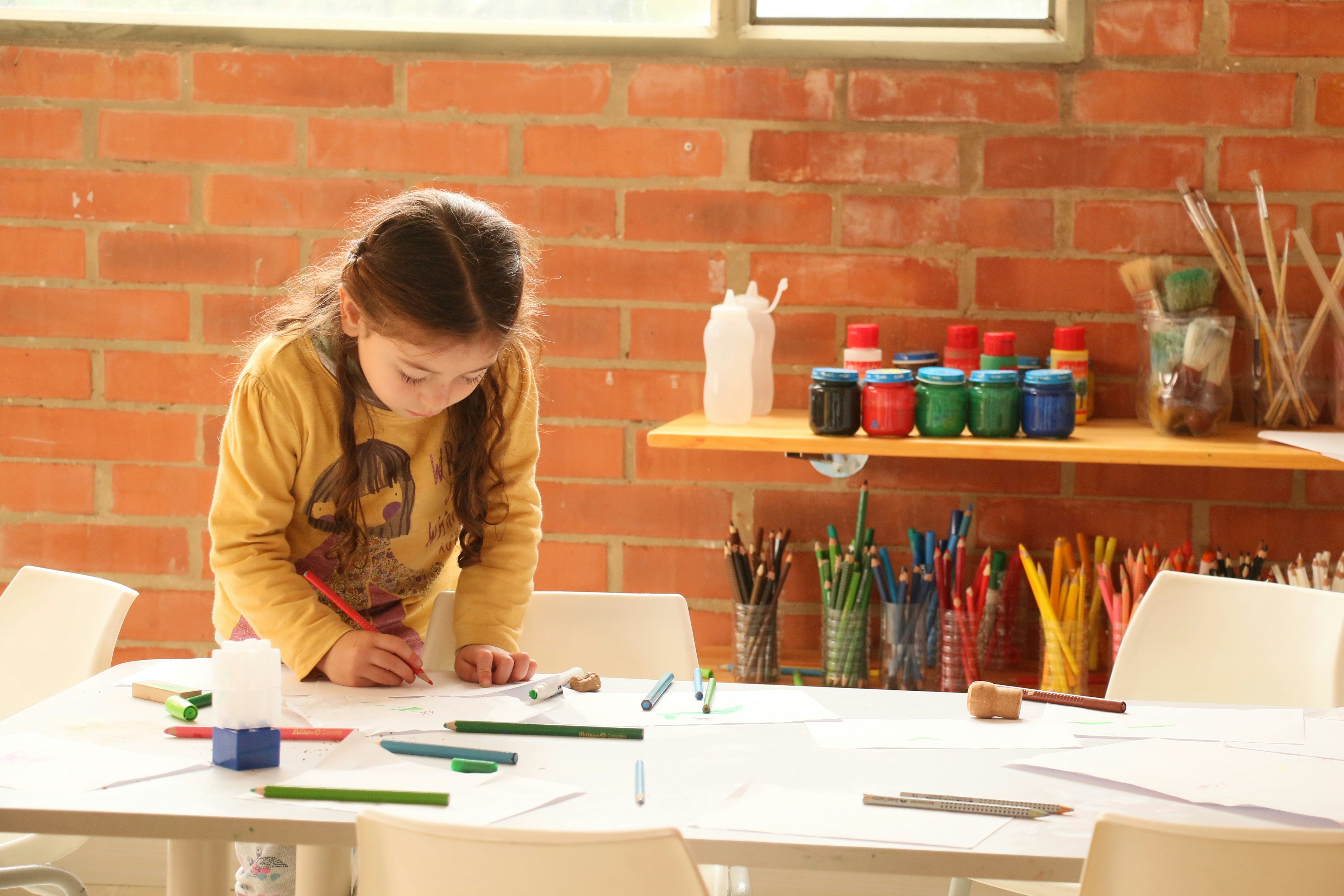 Art Classes Ages 6-11 (10 sessions package)