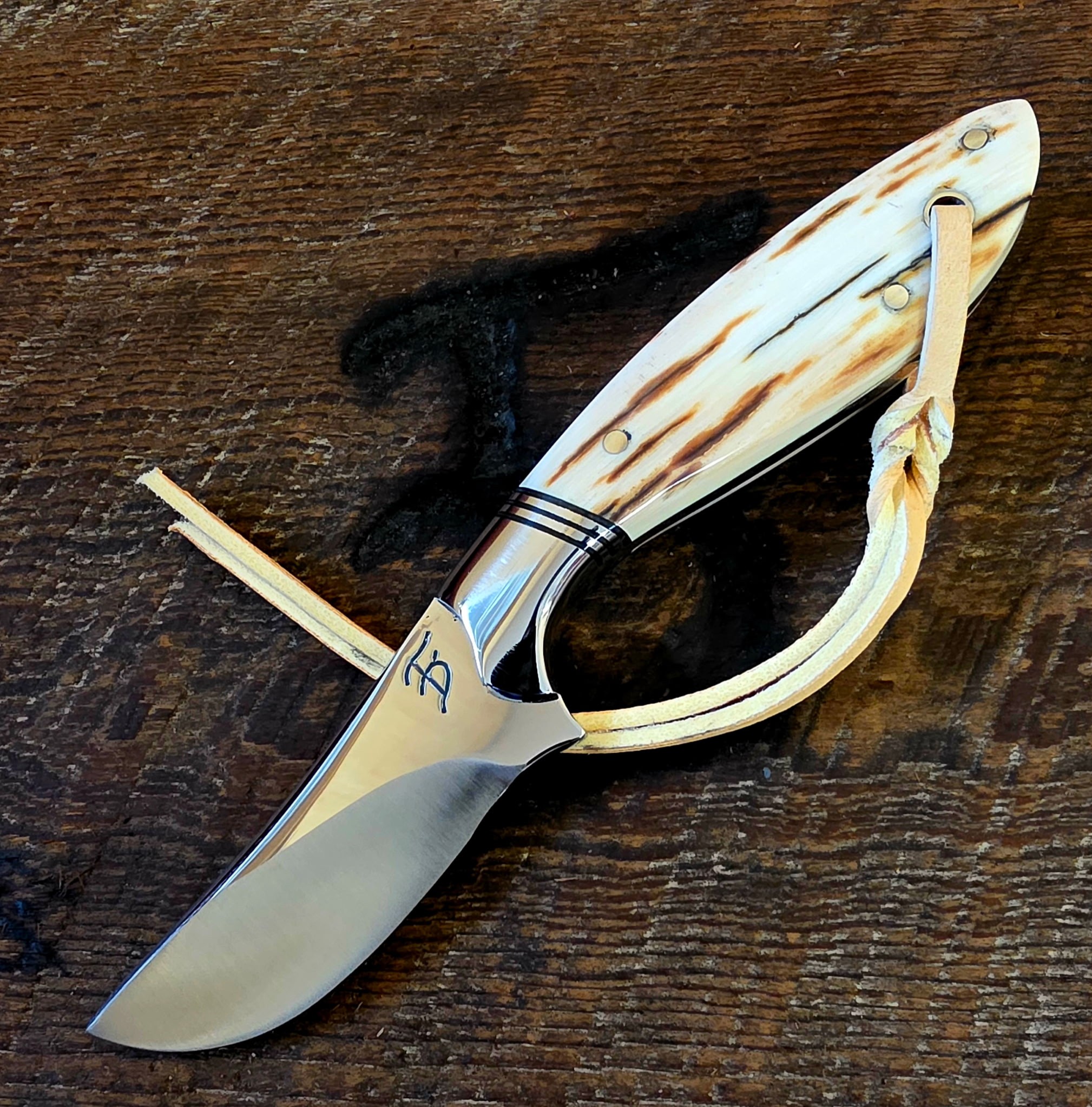 7 Inch Cowboy Hunter - Stainless Inlay - Ancient Mammoth Tusk Scales