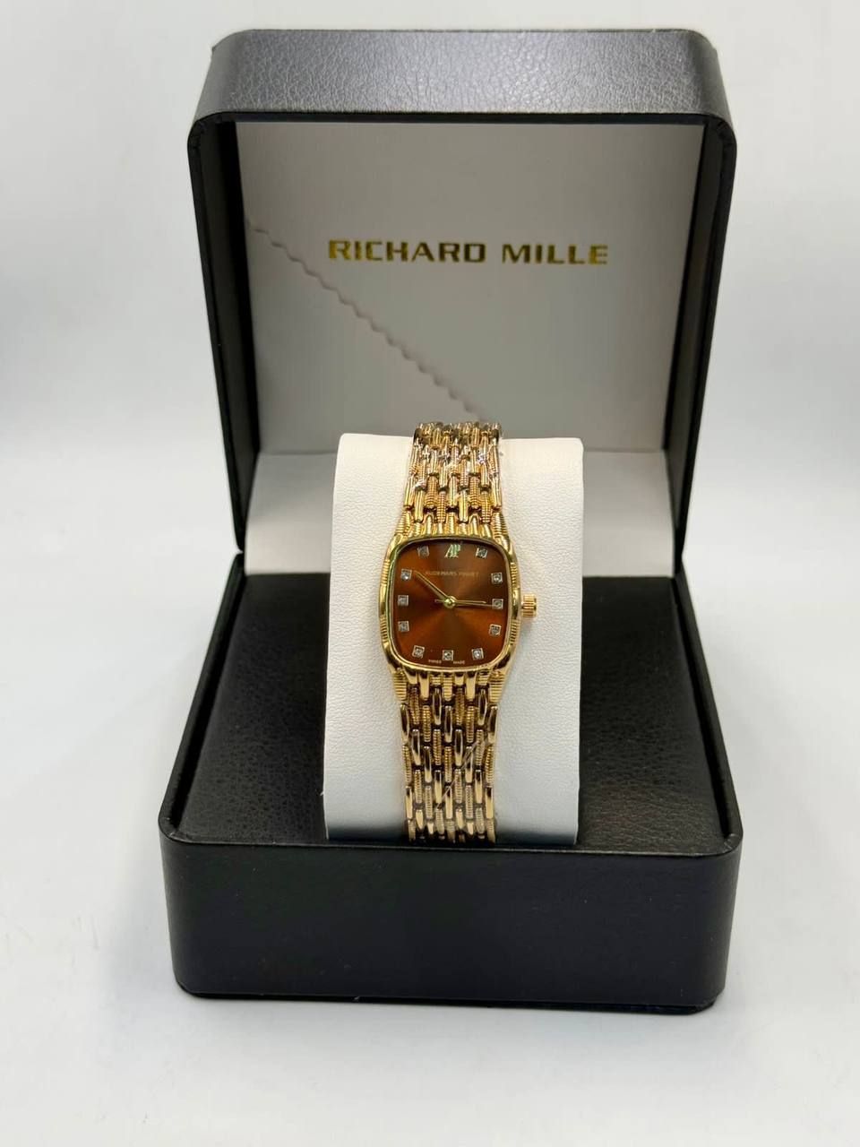 Luxury Audemars Piguet Vintage Style Gold Watch (Master Copy) – Timeless Elegance & Prestige | D-E13