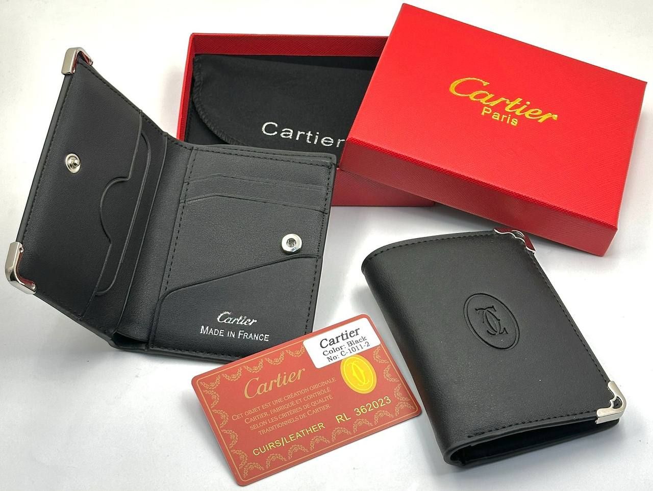 Genuine Leather Designer Wallets for Men & Women – Compact Luxury & Smart Storage in the UAE | D-E43