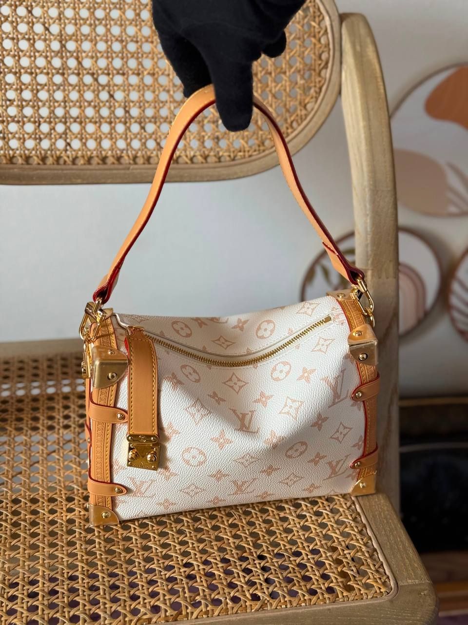 Louis Vuitton Luxury Handbag | Exquisite Design & Unmatched Elegance | UAE | D-E56
