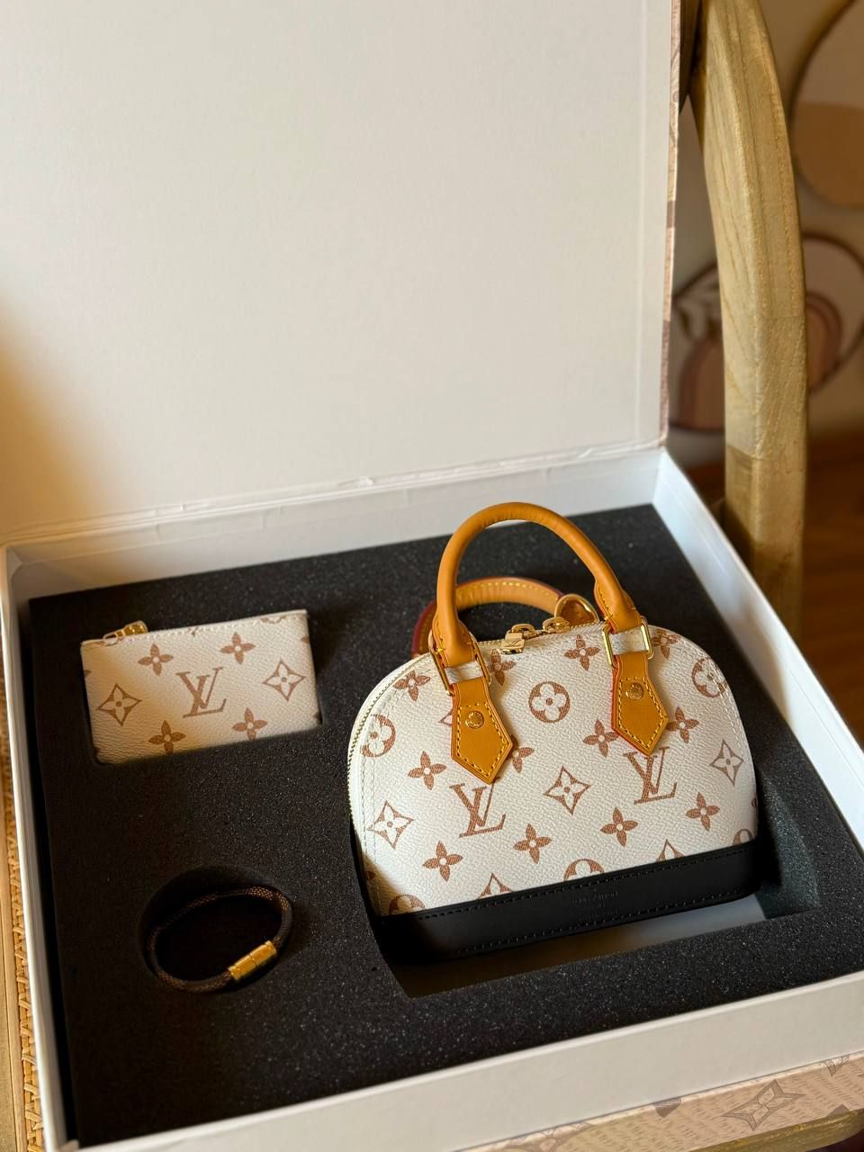 Louis Vuitton Alma Mini Complete Luxury Box Set High Master | Bag, Wallet & Bracelet UAE | D-E56
