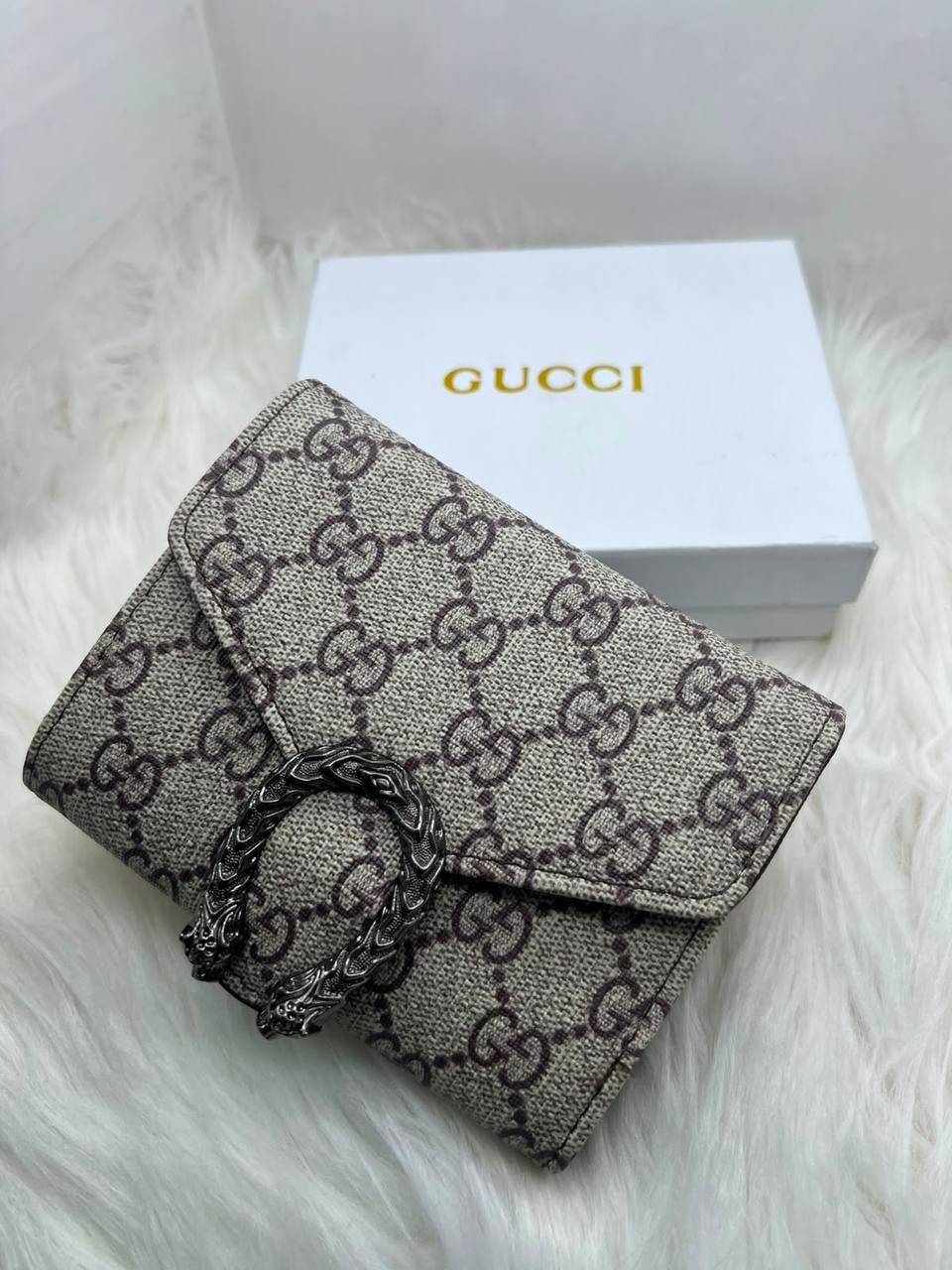 Designer Mini Wallets for Women – Compact Luxury & Smart Storage for Everyday Style in the UAE | D-E43