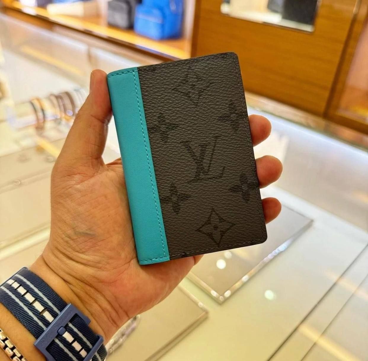 Louis Vuitton Mini Wallet (Copy One) – Compact Designer Wallet & Smart Storage in the UAE | D-E43