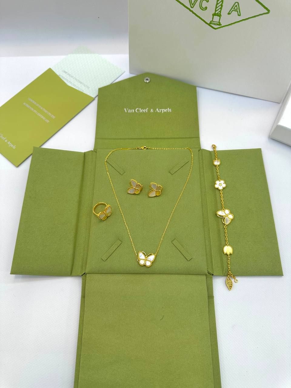 Van Cleef Butterfly Jewelry Set High Master | Necklace, Bracelet, Ring & Earrings UAE | D-E56