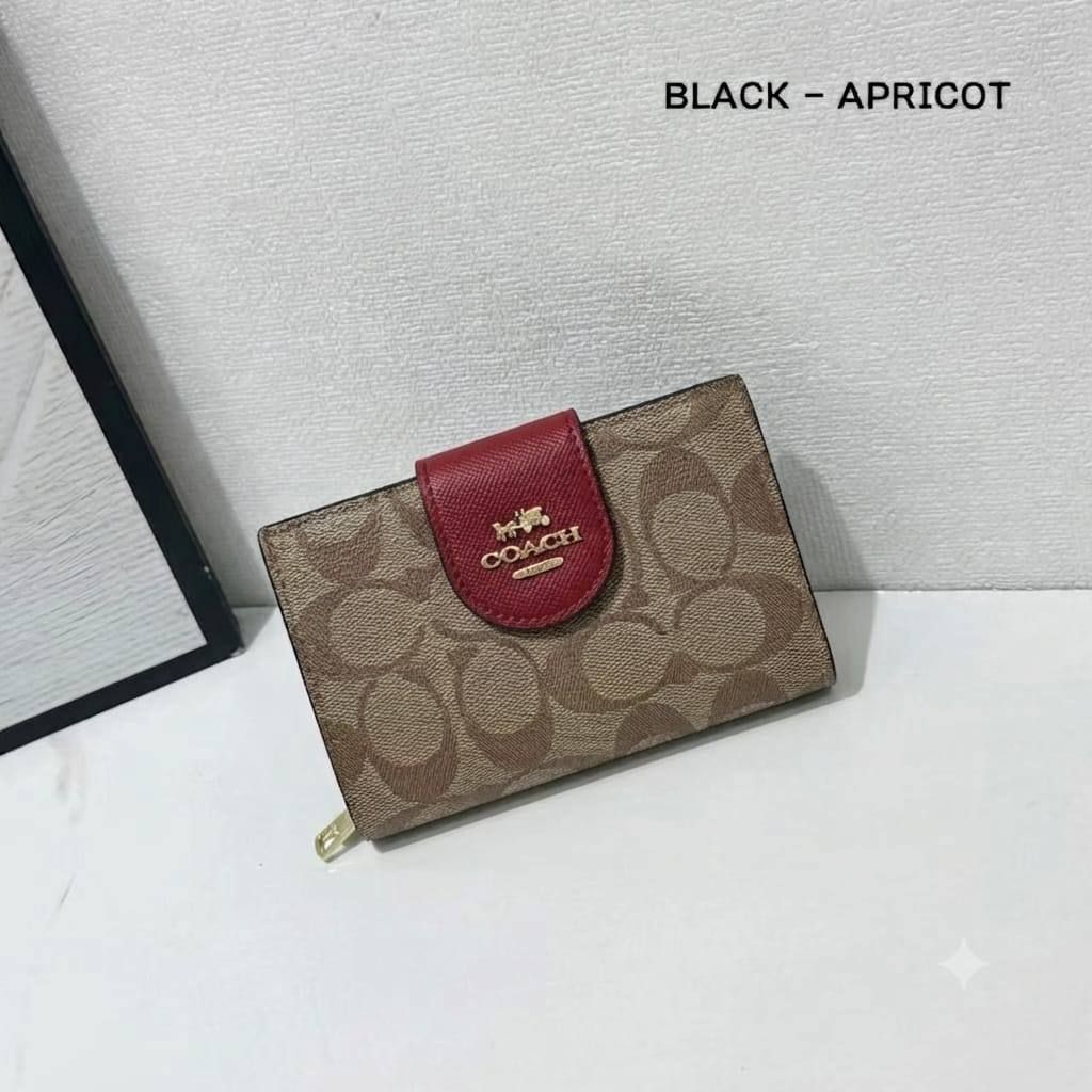 Coach & Louis Vuitton Women's Wallets (Copy One) – Luxury Designer Mini Wallets in the UAE | D-E43