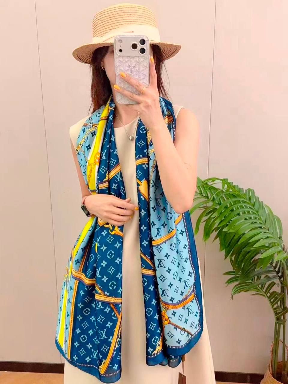 Designer Luxury Scarves (Copy One) – Soft & Elegant Statement Scarves for the UAE | D-E47