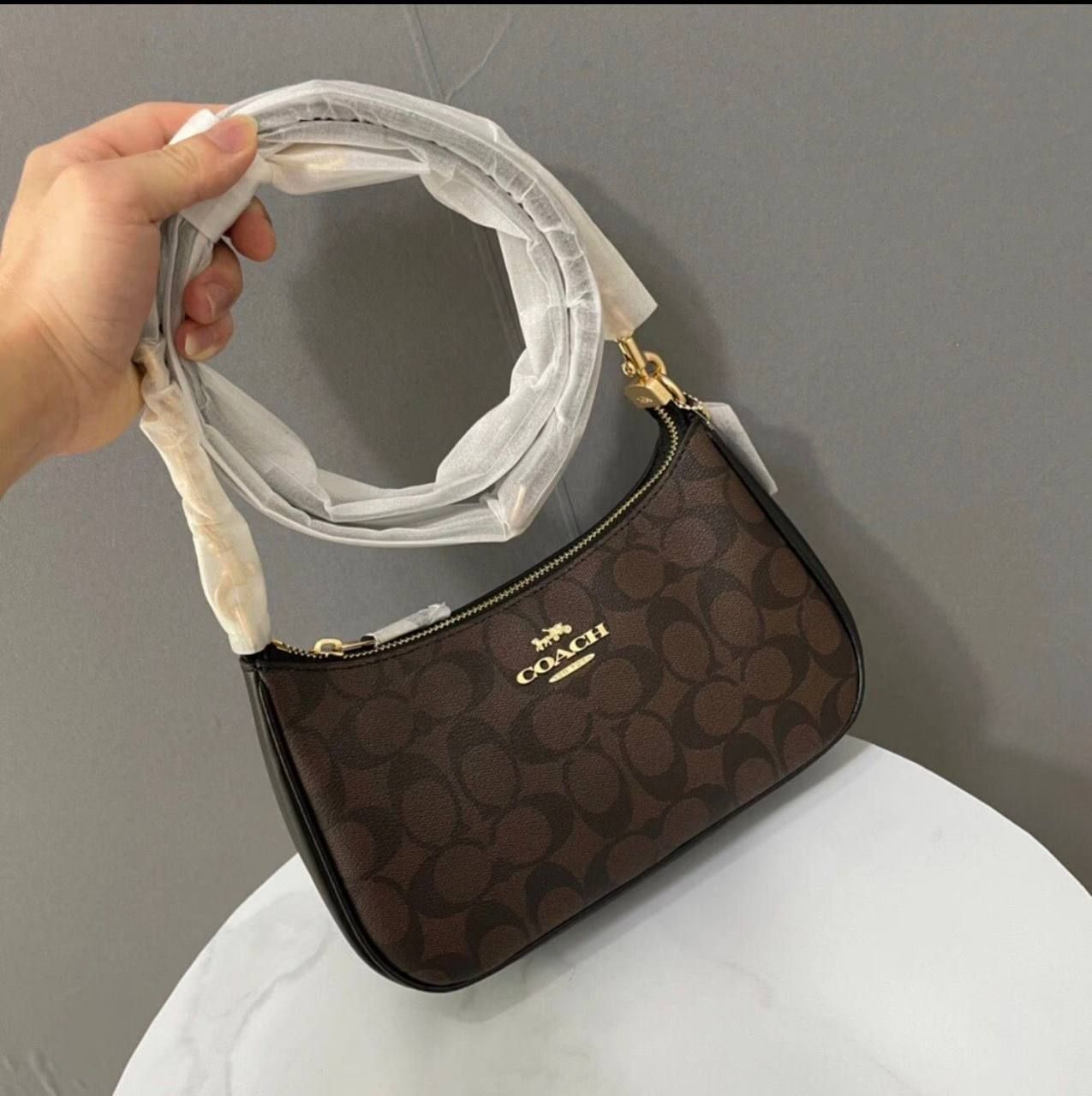 Chic & Effortless Style: Coach Copy One Shoulder Bag – Top Master Quality UAE | D-E23