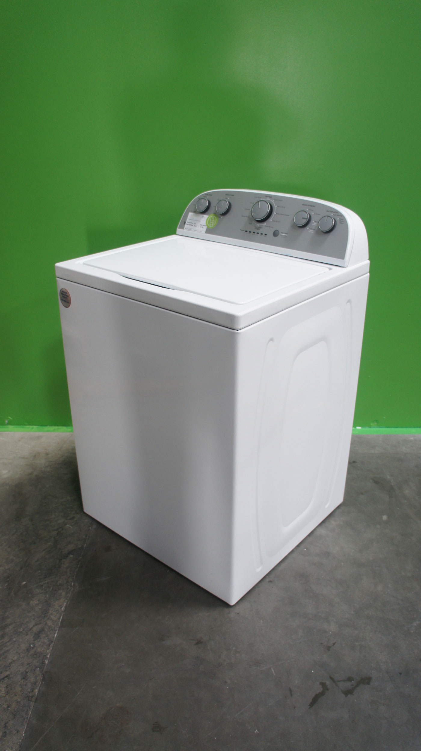 Whirlpool - 3.5 Cu. Ft. 12-Cycle Top-Loading Washer - White