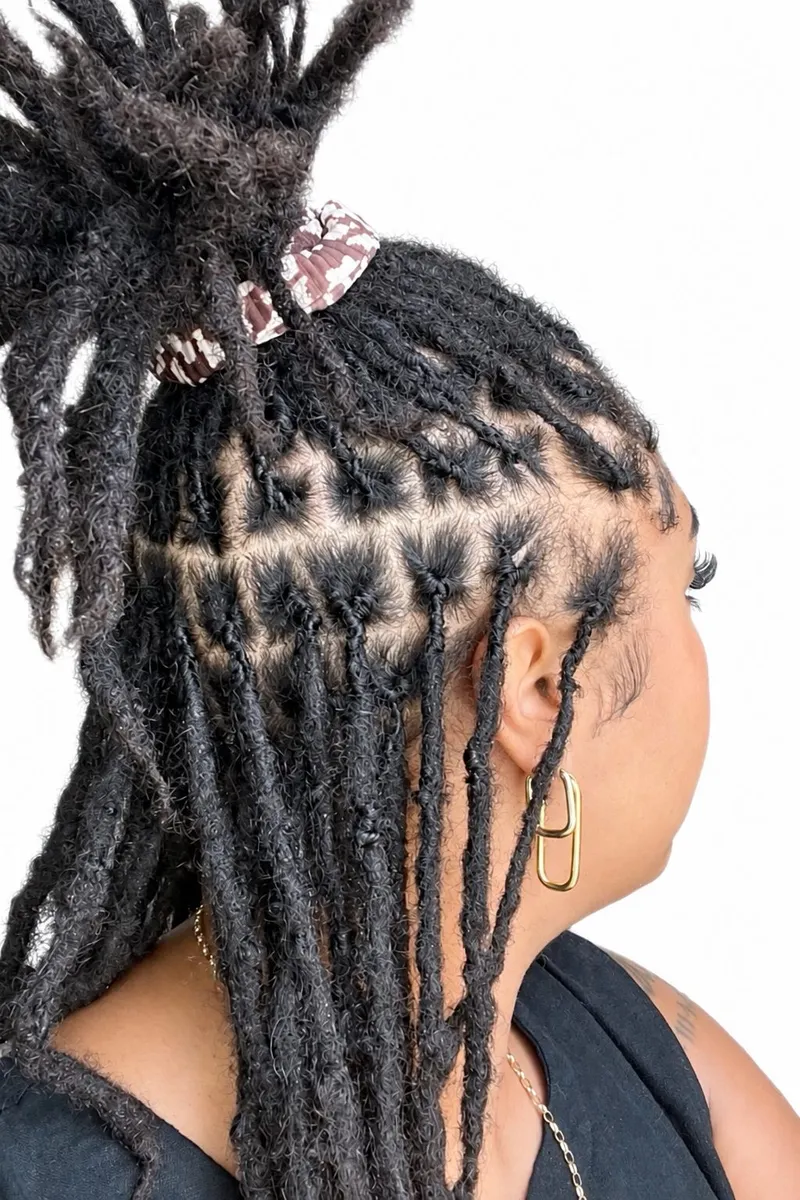 Full-head dreadlocks interlock maintenance