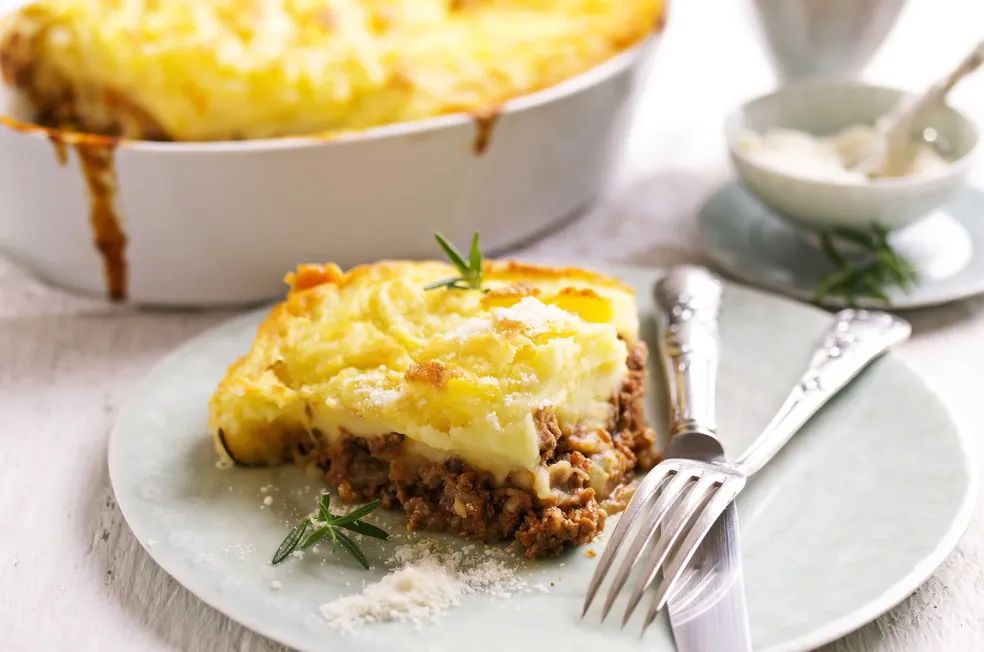 Minced beef Escondidinho with potato and cheese