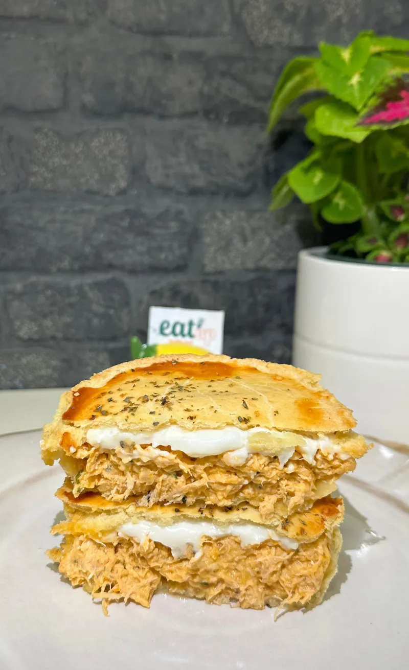 Chicken pie with cream cheese and sweetcorn 