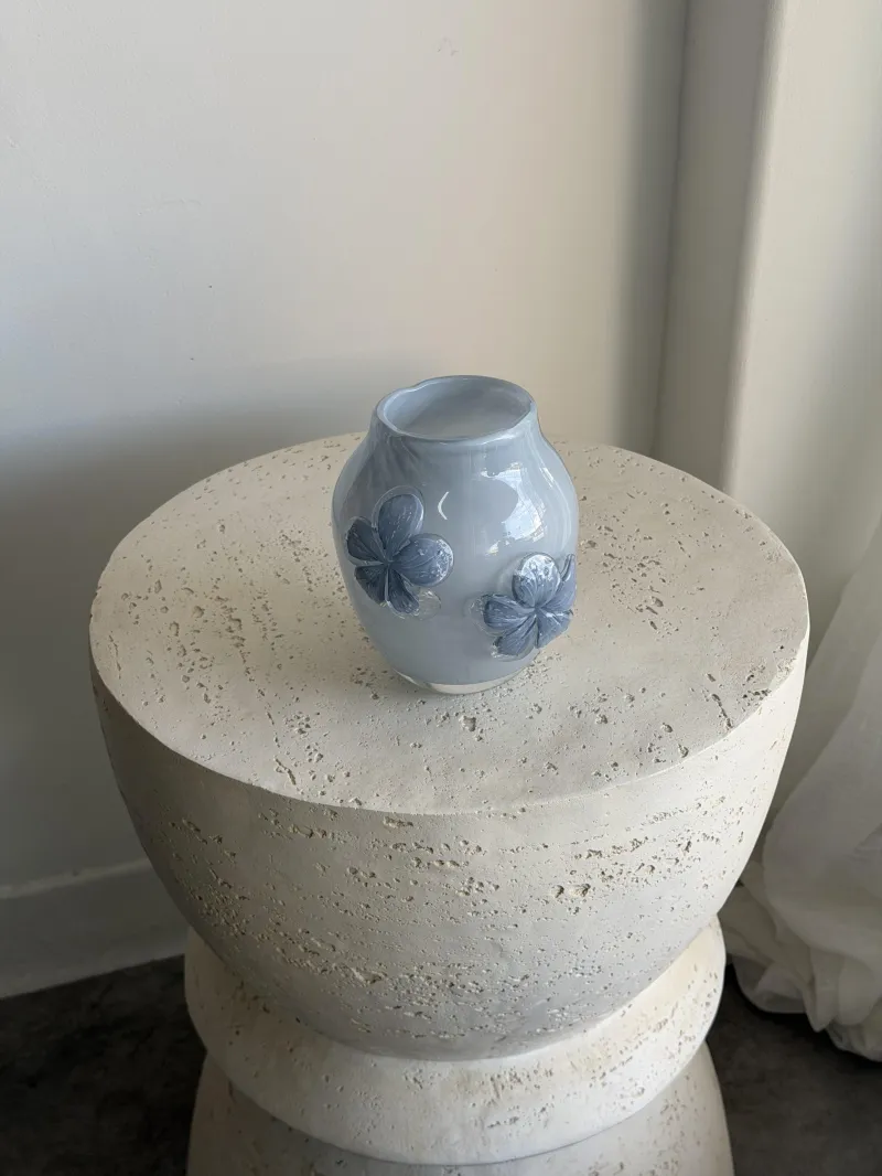 Posey Glass Vase – Ice Blue