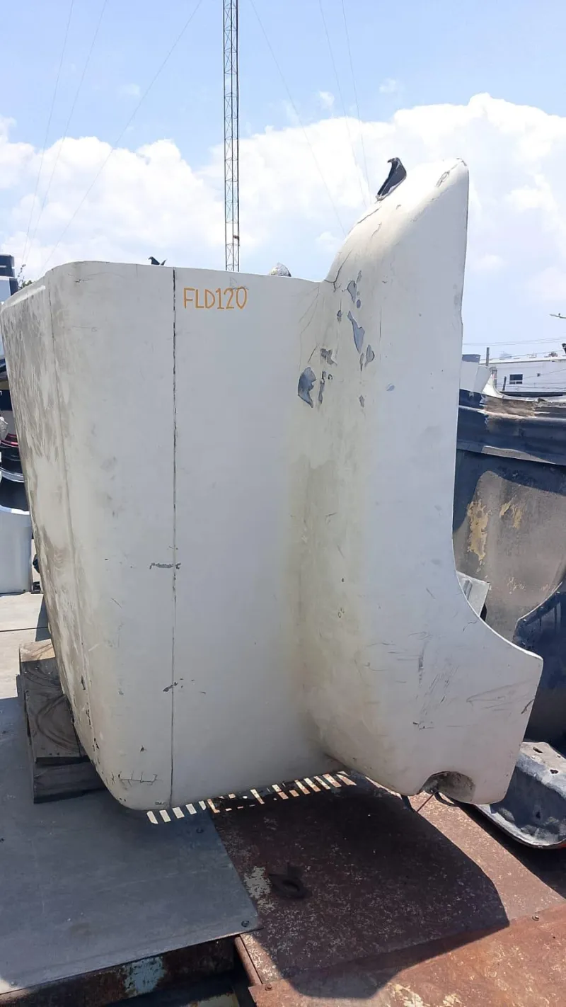 Freightliner Modelo fld120 Cofre Año 2002
