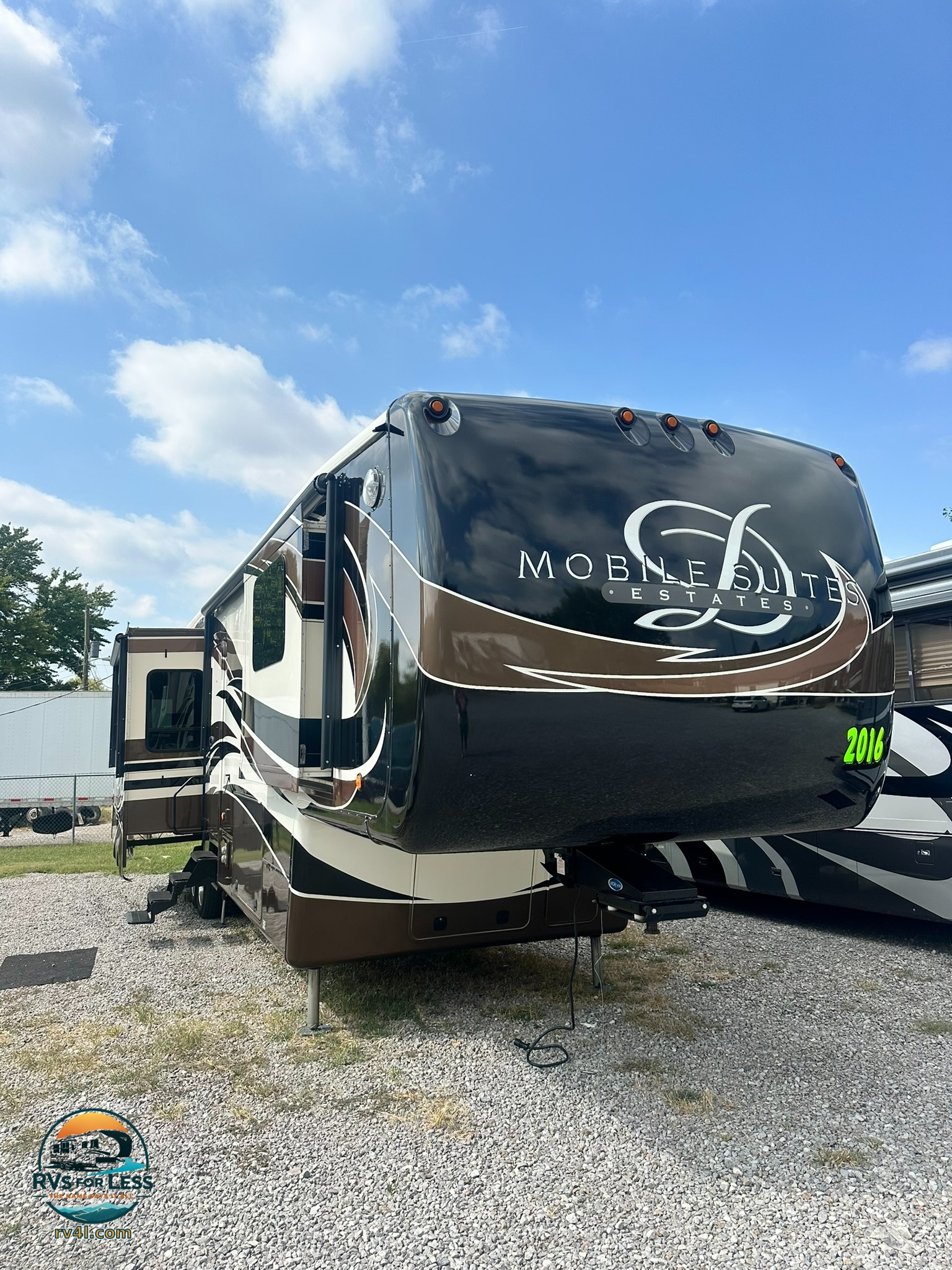 2016 DRV Mobile Suite Estate 39RESB3