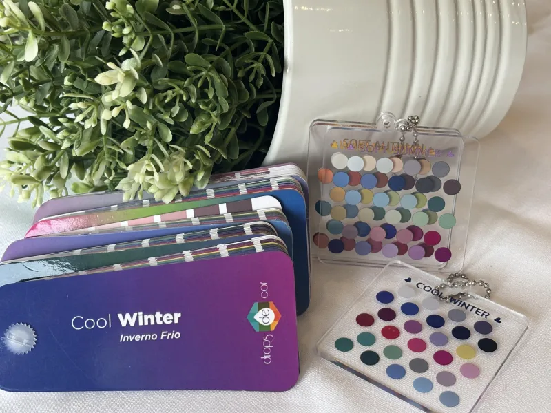COLOR COLLECTIONS