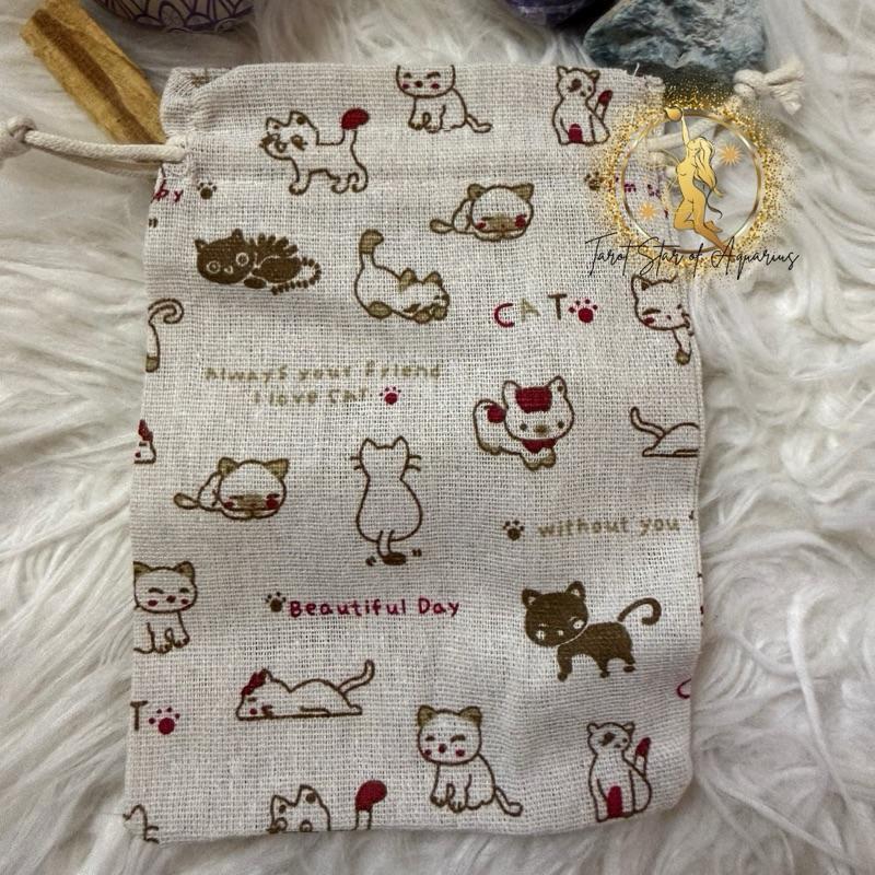 Tarot Pouch fit to standard size with cute cat designs for easy storage and protection of your tarot cards