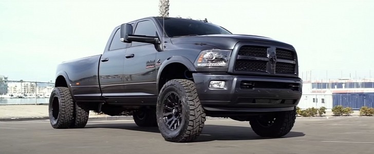 Custom Ford Ranger - "Stealth Raptor" Pre-Runner Build