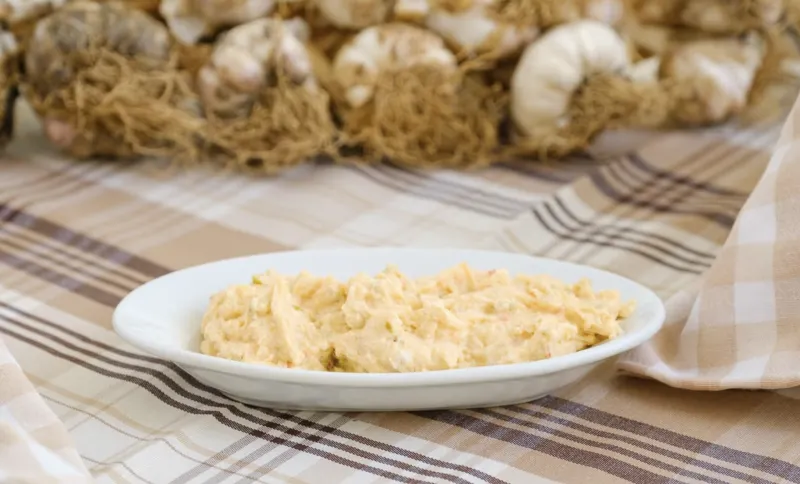 Tyrokavteri (spicy cheese)
