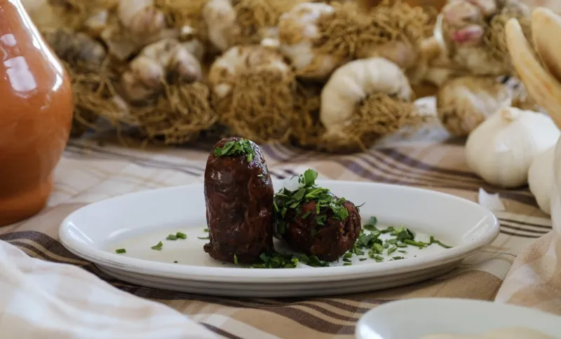 Traditional spicy sausage / Pastourmas – beef (1 piece)