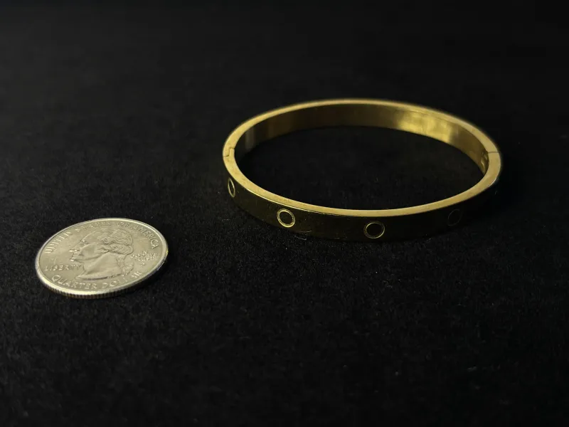 (Small) Fashion Bangle Yellow Gold Plated Shiny Bracelet