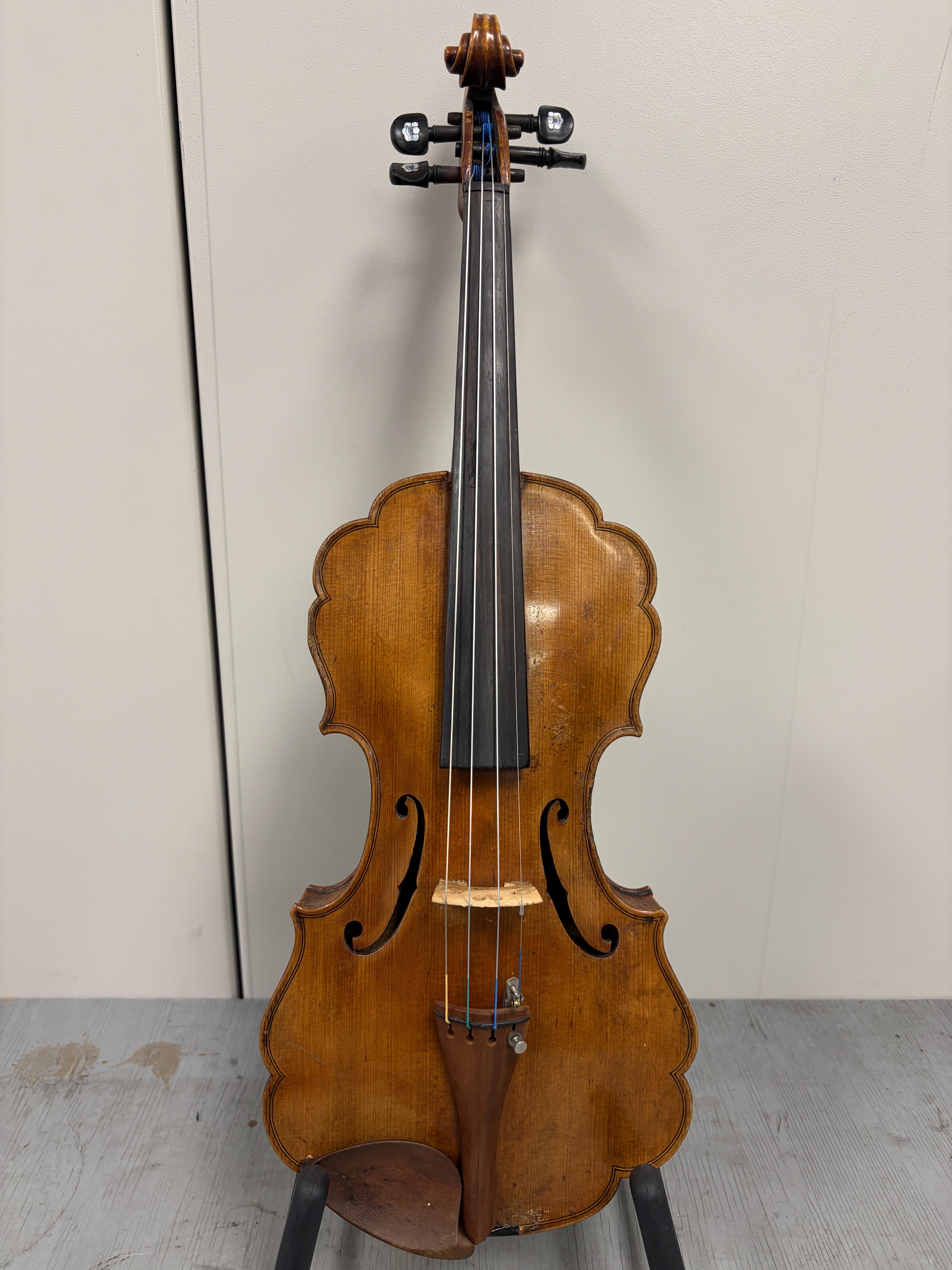 Pie-shaped Folk Violin