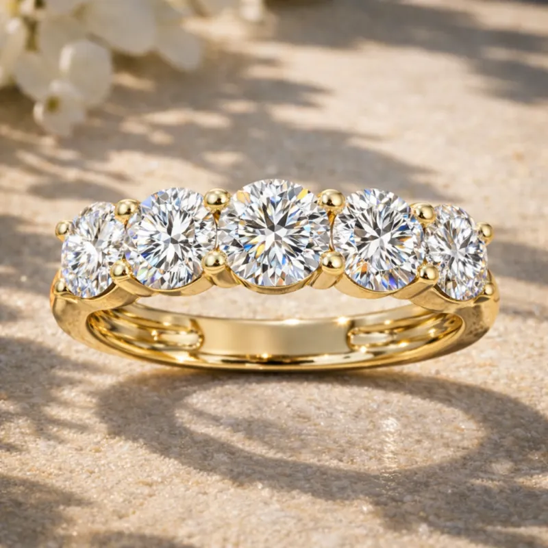 5-Stone Round Diamond Wedding Band (Yellow Gold)