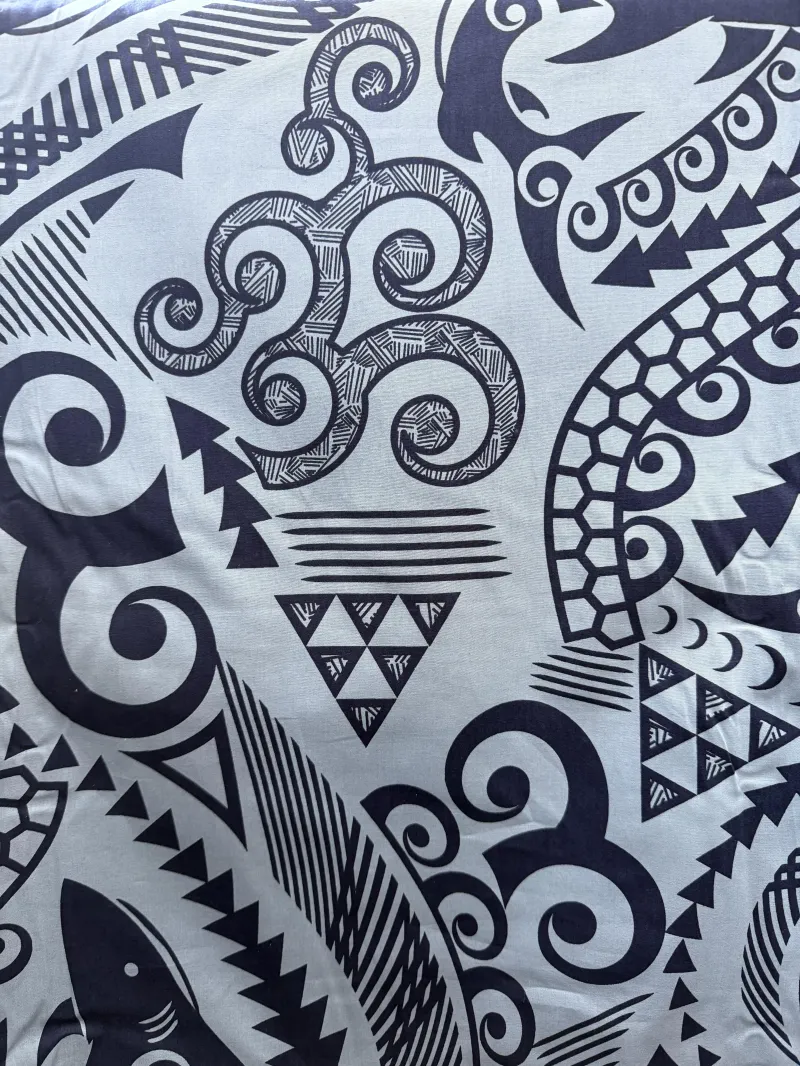 Tribal Wave Gray