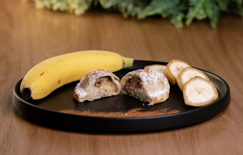 Banana Cinnamon Sugar Empanadas