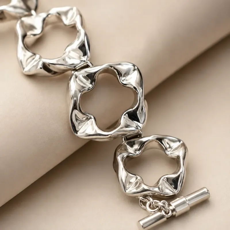 Flirt in Full Bloom Bracelet