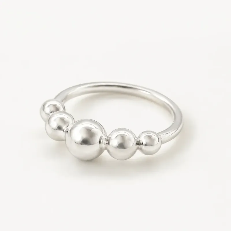 Graduated Silver Ball Ring 