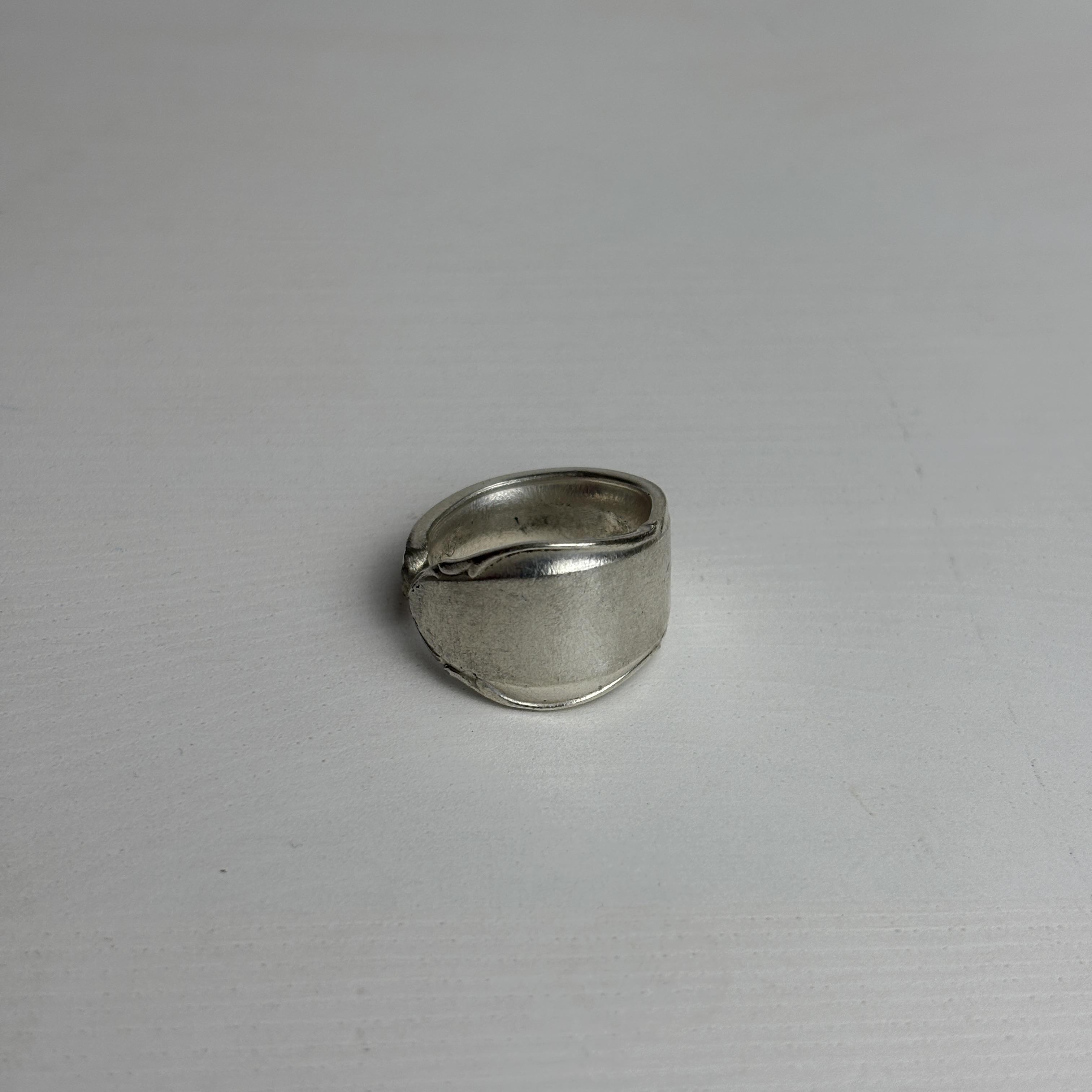 Mathilde - Versilberter Klassiker Ring