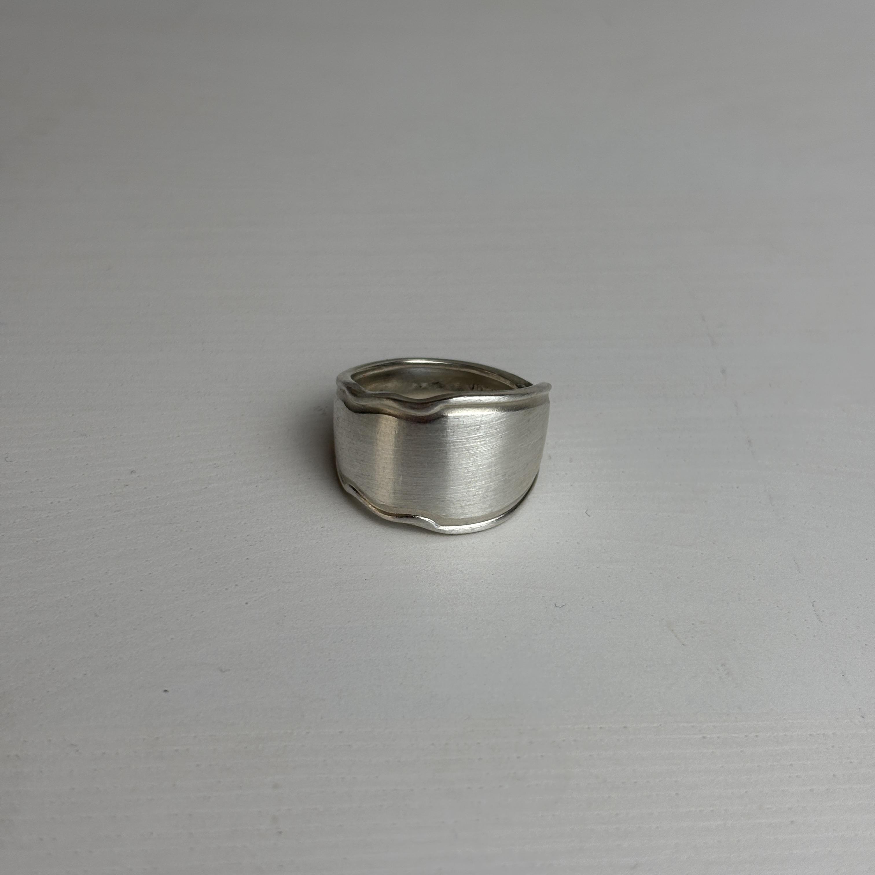 Constantin - Versilberter Klassiker Ring