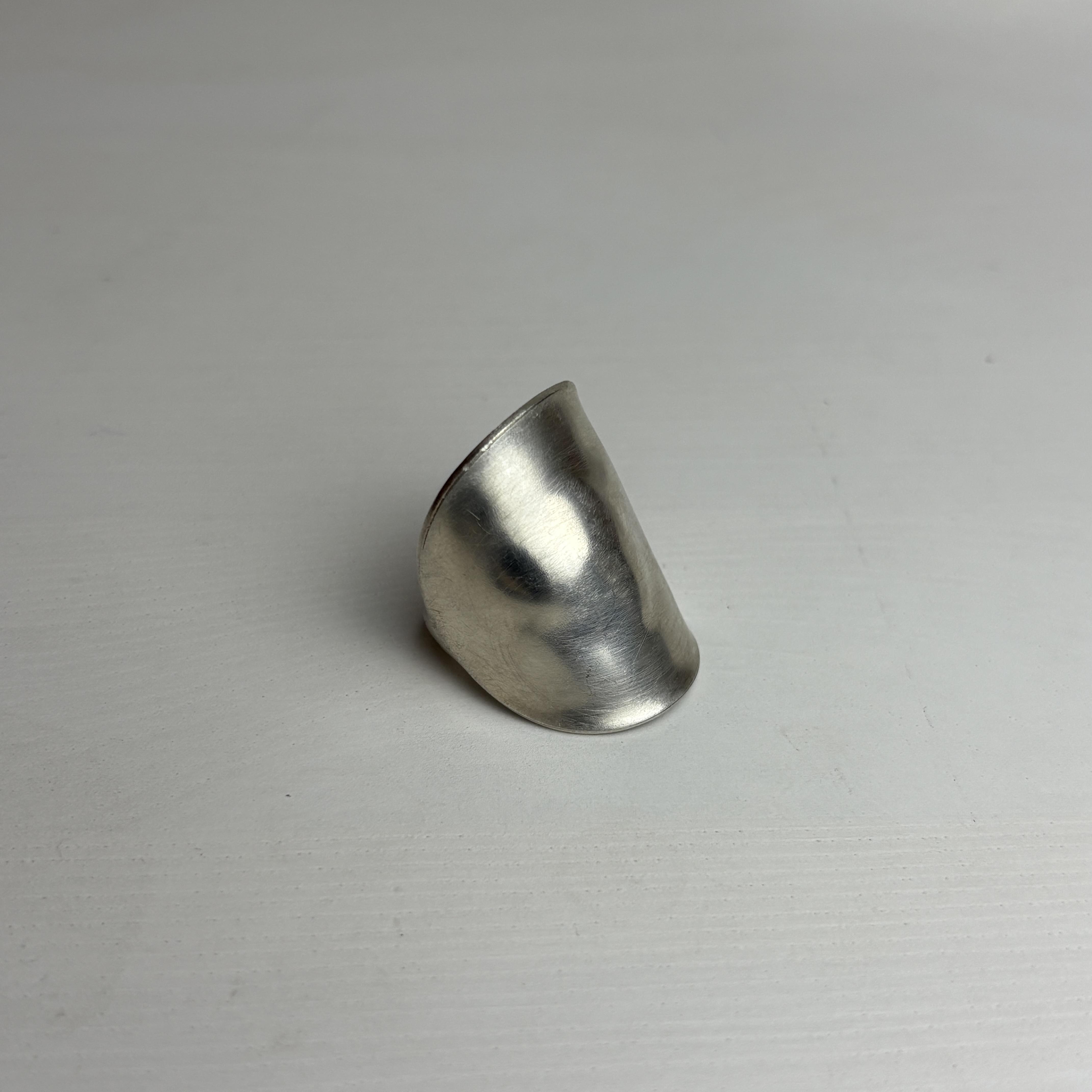 Heinrich - Versilberter Statement Ring