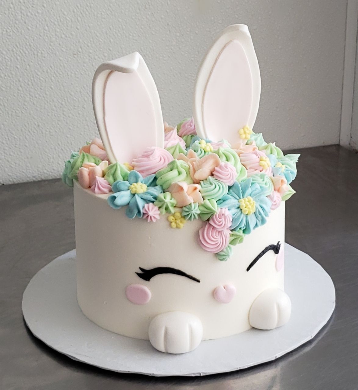 Bunnies, Blooms and Buttercream 